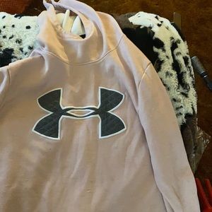 Under armor sweatshirt light pink